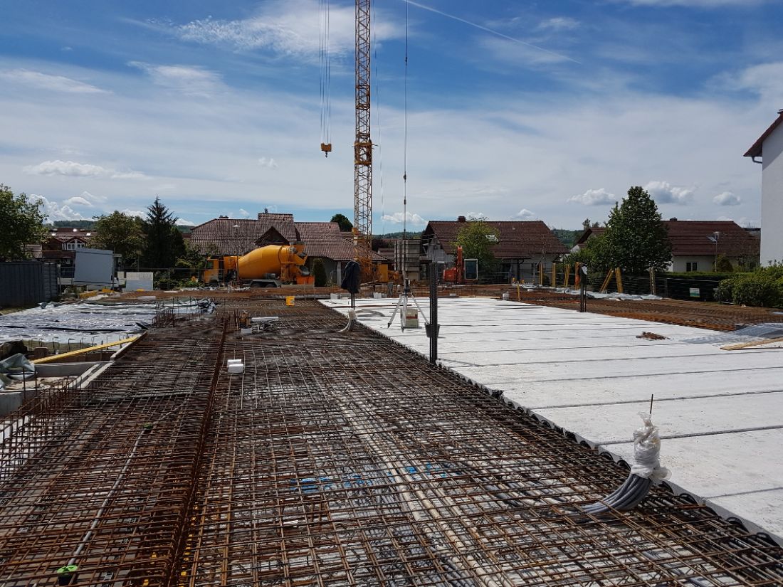 Die EG Decke ist komplett verlegt - 12.05.17